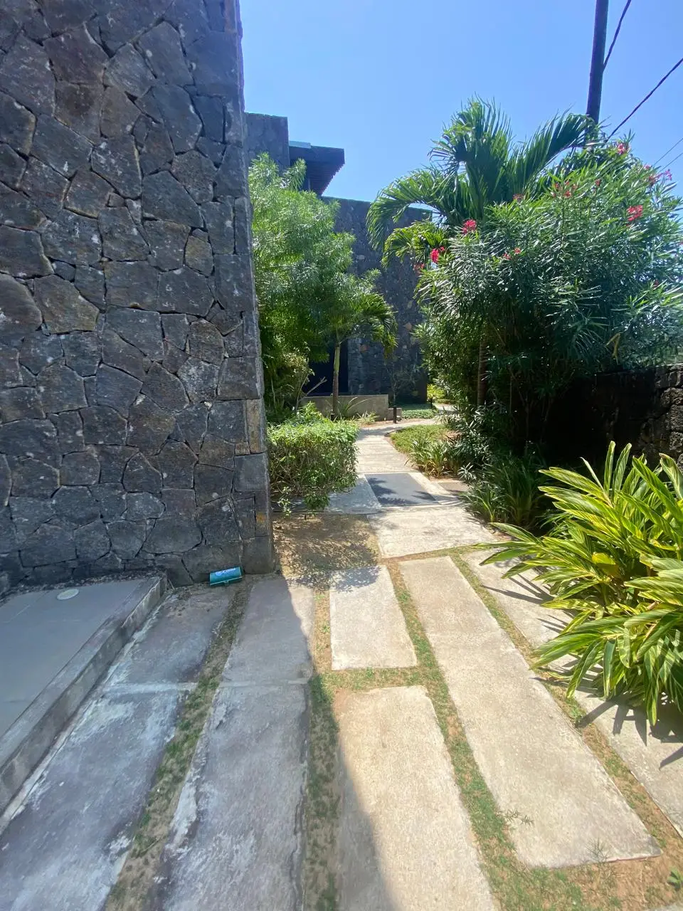 EROK RESIDENCE — EXCEPTIONAL GARDEN-LEVEL APARTMENT – 26