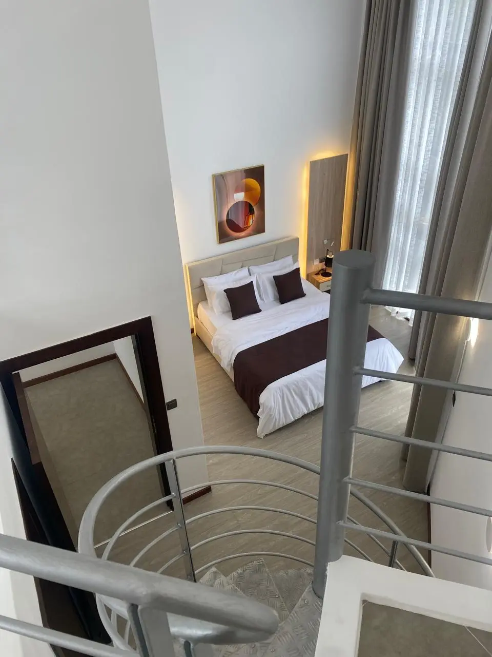 A LOUER VICTORIA RÉSIDENCE – APPARTEMENT C2 TYPE TOWNHOUSE – 13